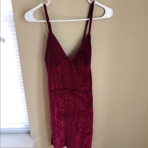 Bodycon velvet dress